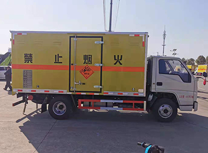 中江爆破器材运输车